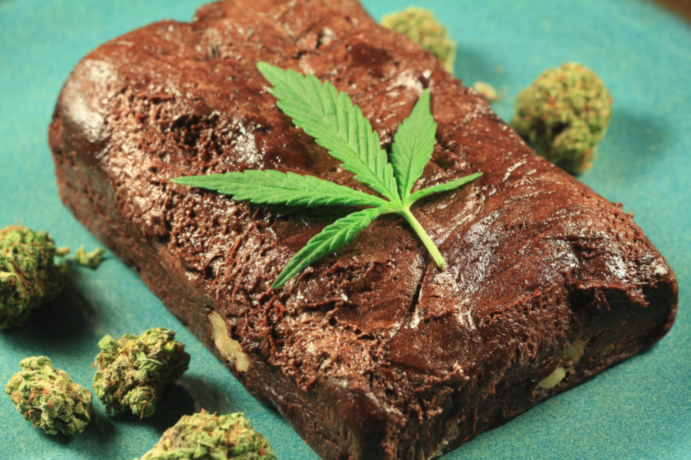 CannabisBrownie_Adobestock