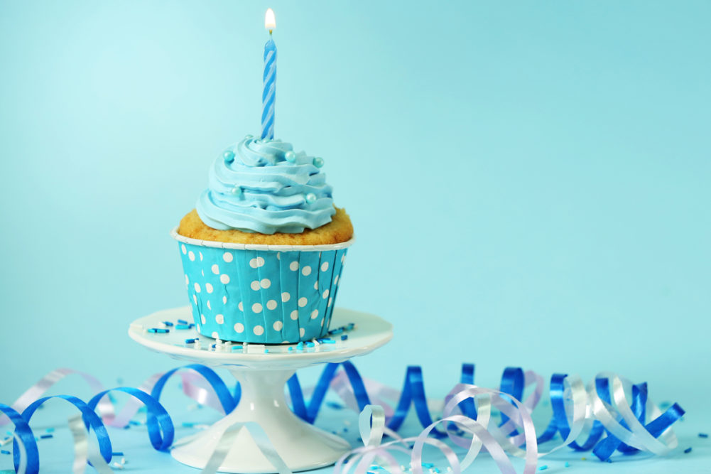 BirthdayCupcake_Adobestock