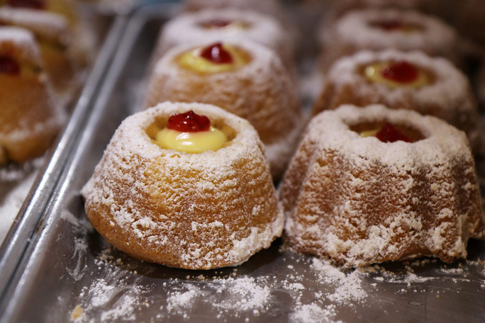 https://www.bakemag.com/ext/resources/images/2020/12/Pastries_Panaderia.jpg?height=667&t=1693247452&width=1080